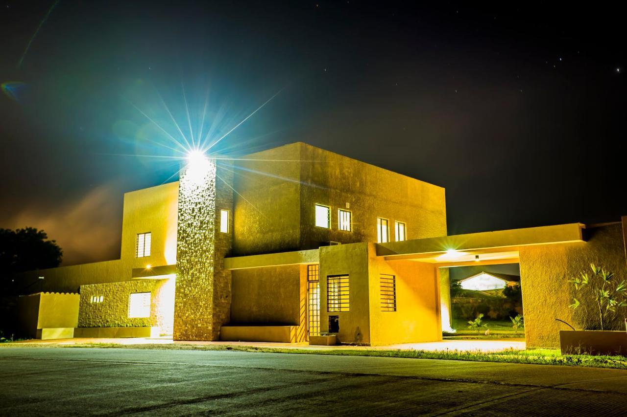 El Suto Apart Hotel San José de Chiquitos Kültér fotó